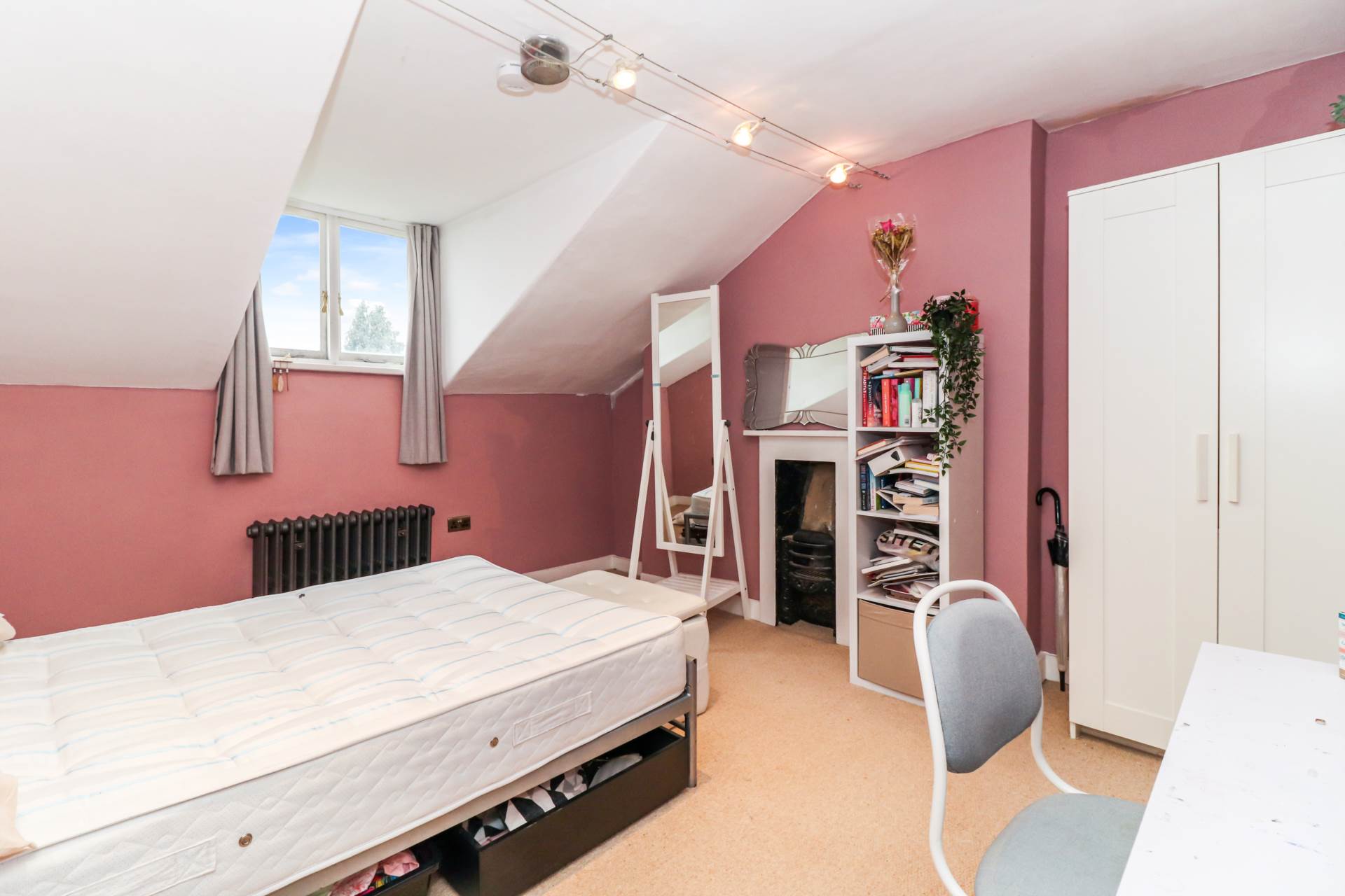 Additional Property Image 4 bedroom Semi Detached for sale in Hemel Hempstead 18