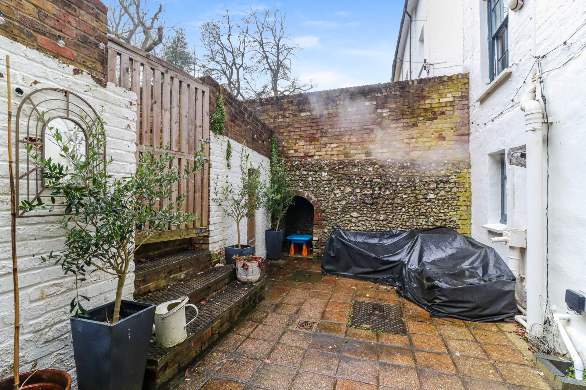 Additional Property Image 4 bedroom Semi Detached for sale in Hemel Hempstead 11