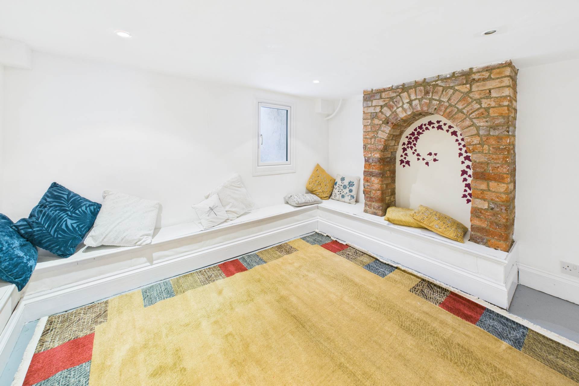 Additional Property Image 2 bedroom Cottage for sale in Hemel Hempstead 8