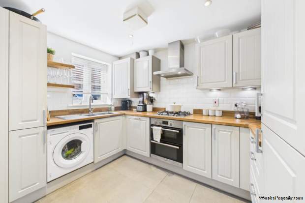 Additional Property Image 3 bedroom End of Terrace for sale in Hemel Hempstead 11