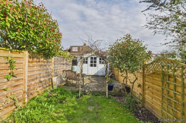 Additional Property Image 2 bedroom Cottage for sale in Hemel Hempstead 8