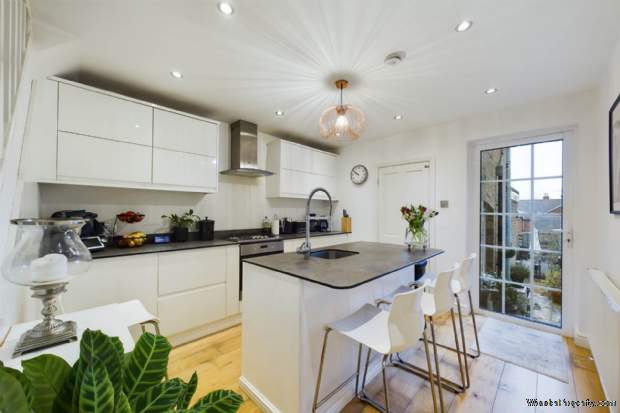 Additional Property Image 2 bedroom Cottage for sale in Hemel Hempstead 5