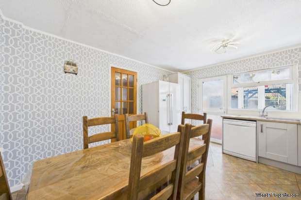 Additional Property Image 3 bedroom House for sale in Hemel Hempstead 5