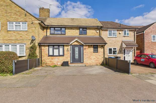 Additional Property Image 2 bedroom House for sale in Hemel Hempstead 2