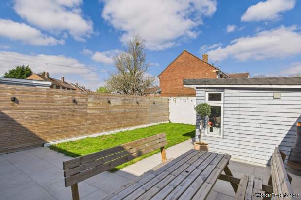 Additional Property Image 2 bedroom House for sale in Hemel Hempstead 10