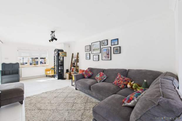 Additional Property Image 2 bedroom House for sale in Hemel Hempstead 12