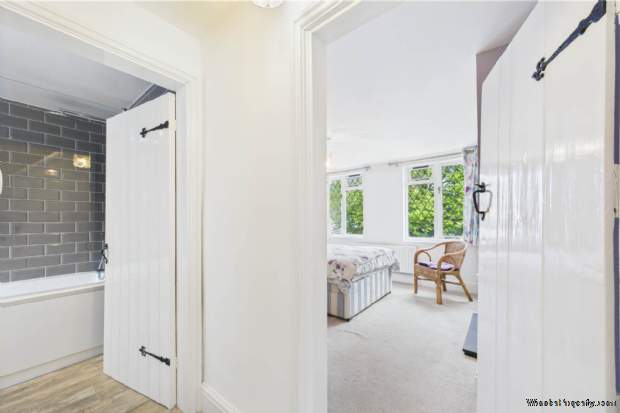 Additional Property Image 2 bedroom Cottage for sale in Hemel Hempstead 9