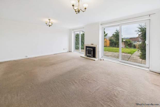 Additional Property Image 4 bedroom Detached for sale in Hemel Hempstead 15