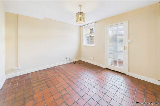 Additional Property Image 3 bedroom Semi Detached for sale in Hemel Hempstead 3