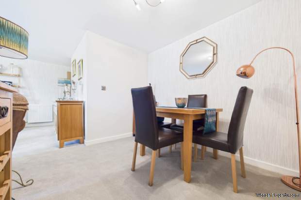 Additional Property Image 2 bedroom Apartment for sale in Hemel Hempstead 7