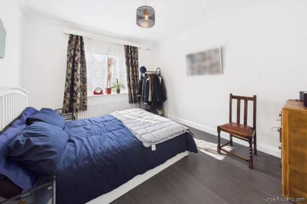Additional Property Image 2 bedroom Semi Detached Bungalow for sale in Hemel Hempstead 3