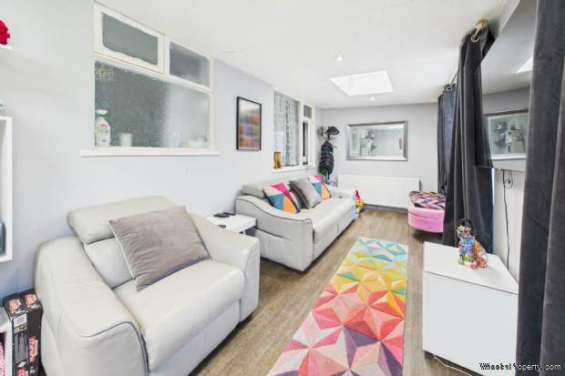 Additional Property Image 2 bedroom Semi Detached Bungalow for sale in Hemel Hempstead 16