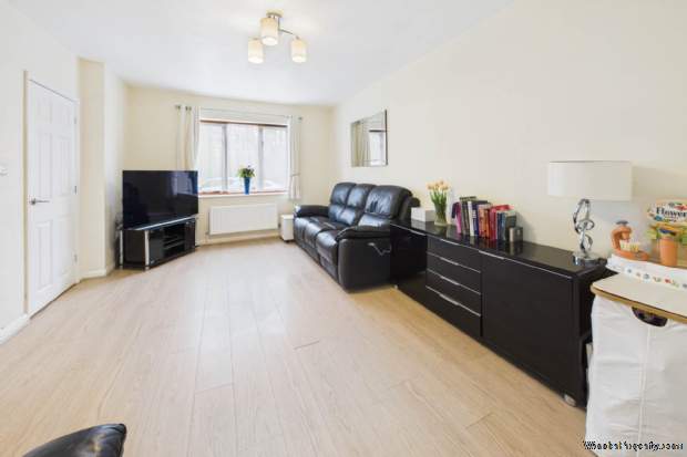 Additional Property Image 3 bedroom Semi Detached for sale in Hemel Hempstead 3