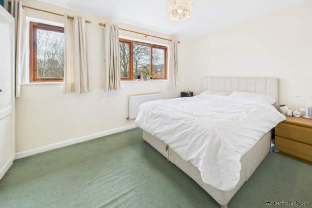Additional Property Image 3 bedroom Semi Detached for sale in Hemel Hempstead 15