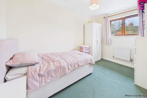Additional Property Image 3 bedroom Semi Detached for sale in Hemel Hempstead 16