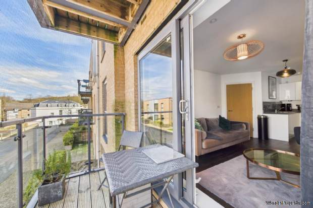 Additional Property Image 2 bedroom Apartment for sale in Hemel Hempstead 3