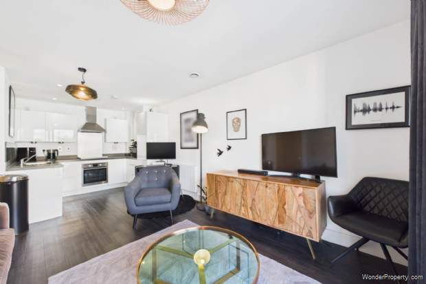 Additional Property Image 2 bedroom Apartment for sale in Hemel Hempstead 4