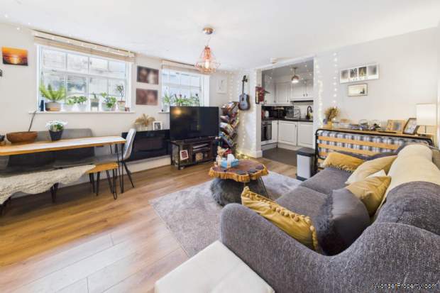 Additional Property Image 1 bedroom Maisonette for sale in Hemel Hempstead 2