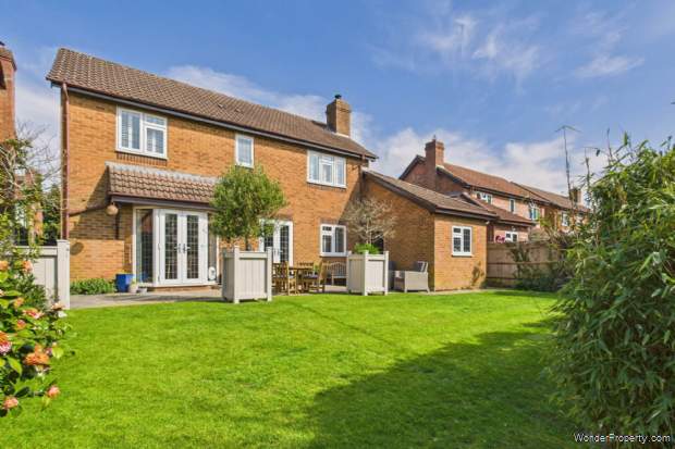 Additional Property Image 4 bedroom Detached for sale in Hemel Hempstead 2