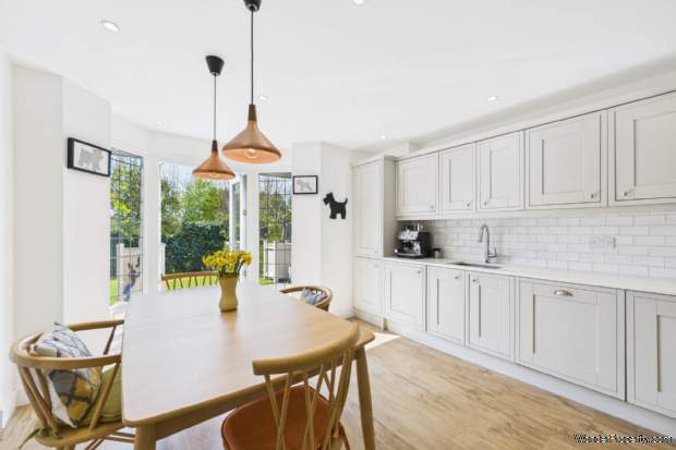 Additional Property Image 4 bedroom Detached for sale in Hemel Hempstead 6
