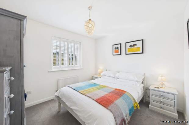 Additional Property Image 4 bedroom Detached for sale in Hemel Hempstead 14