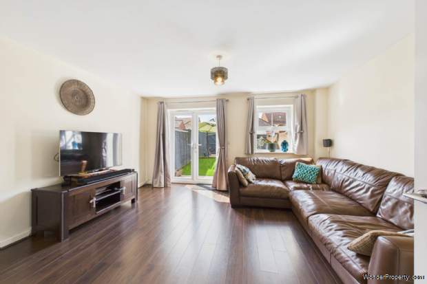 Additional Property Image 3 bedroom Semi Detached for sale in Hemel Hempstead 5