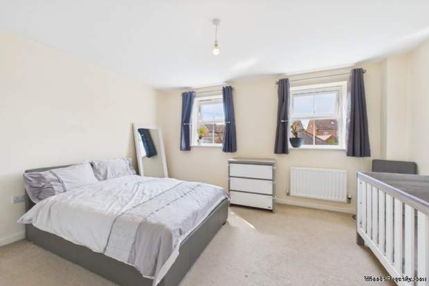 Additional Property Image 3 bedroom Semi Detached for sale in Hemel Hempstead 11