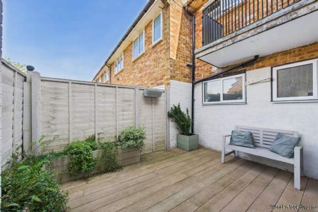 Additional Property Image 2 bedroom Maisonette for sale in Hemel Hempstead 10