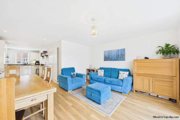 Additional Property Image 5 bedroom House for sale in Hemel Hempstead 3
