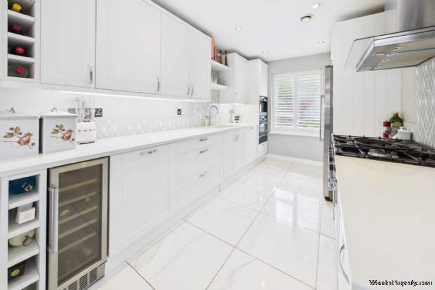 Additional Property Image 5 bedroom House for sale in Hemel Hempstead 5