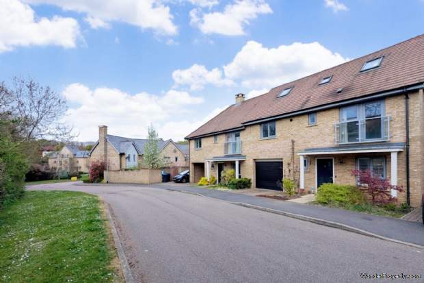 Additional Property Image 5 bedroom House for sale in Hemel Hempstead 7