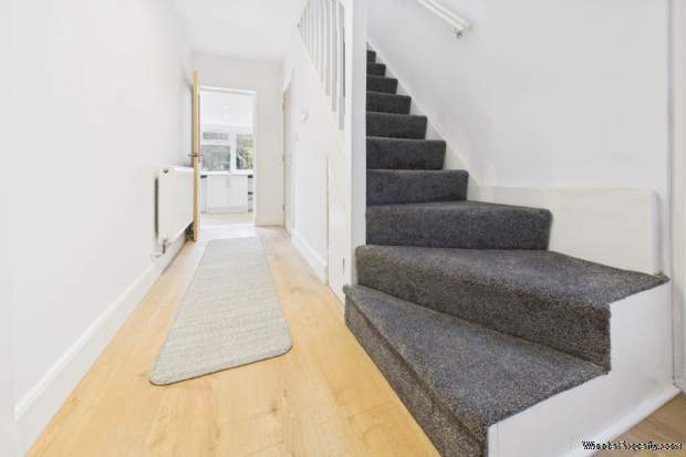 Additional Property Image 3 bedroom Semi Detached for sale in Hemel Hempstead 19