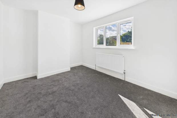 Additional Property Image 3 bedroom Semi Detached for sale in Hemel Hempstead 9