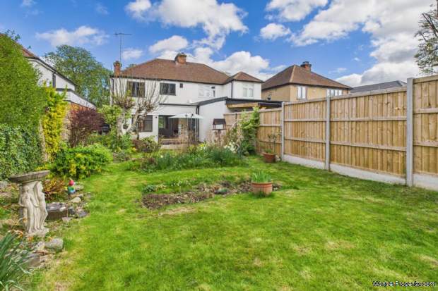 Additional Property Image 3 bedroom Semi Detached for sale in Hemel Hempstead 13