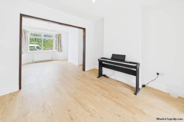 Additional Property Image 3 bedroom Semi Detached for sale in Hemel Hempstead 7
