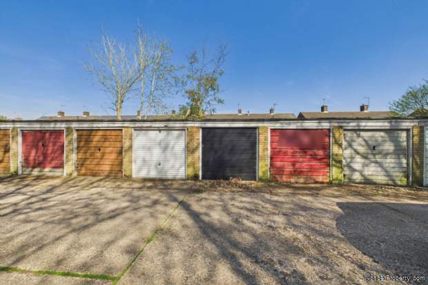 Additional Property Image 2 bedroom House for sale in Hemel Hempstead 3