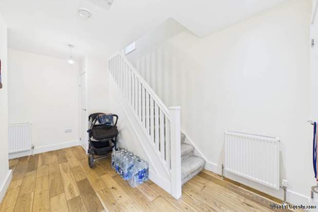 Additional Property Image 4 bedroom Detached for sale in Hemel Hempstead 15