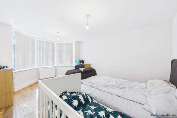 Additional Property Image 4 bedroom Detached for sale in Hemel Hempstead 7