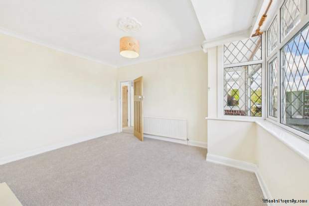 Additional Property Image 3 bedroom Semi Detached for sale in Hemel Hempstead 14