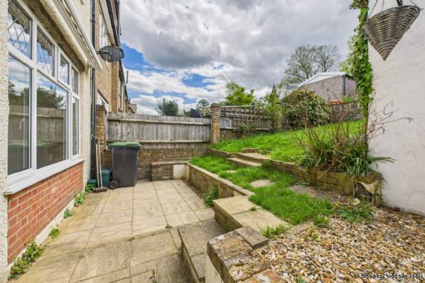 Additional Property Image 3 bedroom Semi Detached for sale in Hemel Hempstead 10