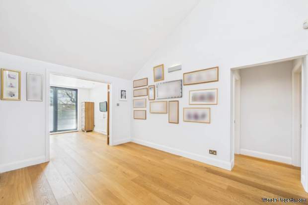 Additional Property Image 4 bedroom Detached for sale in Hemel Hempstead 10