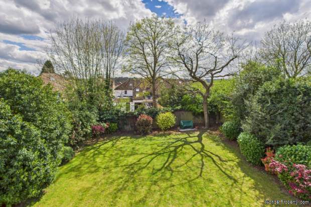 Additional Property Image 4 bedroom Detached for sale in Hemel Hempstead 13