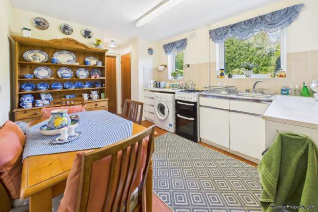 Additional Property Image 3 bedroom Semi Detached for sale in Kings Langley 4