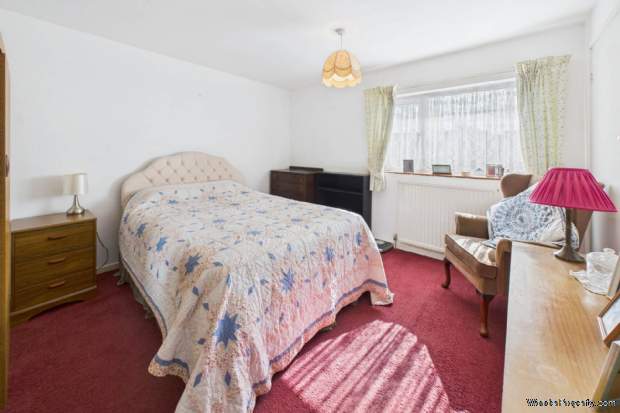 Additional Property Image 3 bedroom Semi Detached for sale in Kings Langley 6