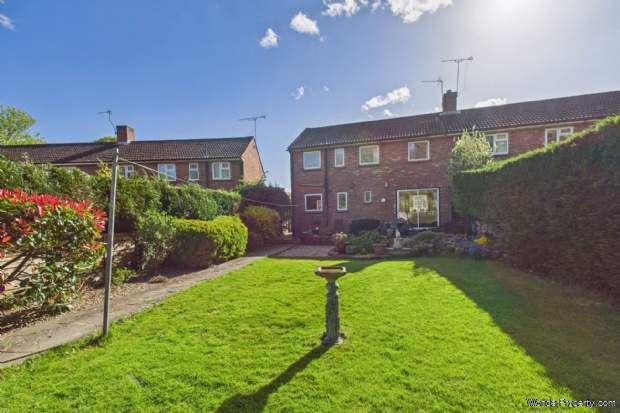 Additional Property Image 3 bedroom Semi Detached for sale in Kings Langley 17