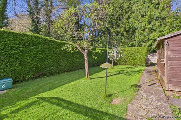 Additional Property Image 3 bedroom Semi Detached for sale in Kings Langley 8