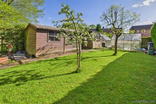 Additional Property Image 3 bedroom Semi Detached for sale in Kings Langley 9