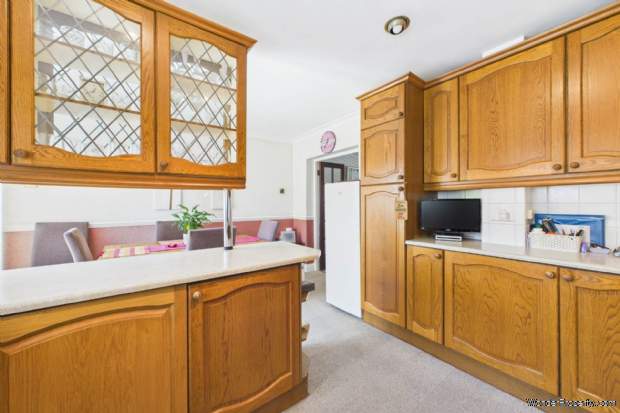 Additional Property Image 3 bedroom House for sale in Hemel Hempstead 6