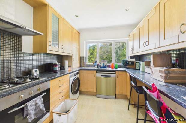 Additional Property Image 2 bedroom Apartment for sale in Hemel Hempstead 2