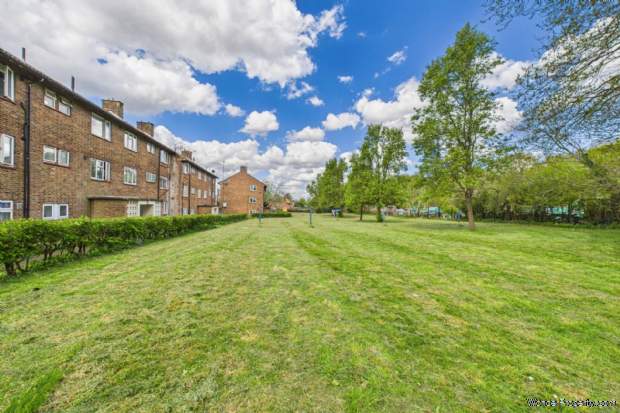 Additional Property Image 2 bedroom Apartment for sale in Hemel Hempstead 8